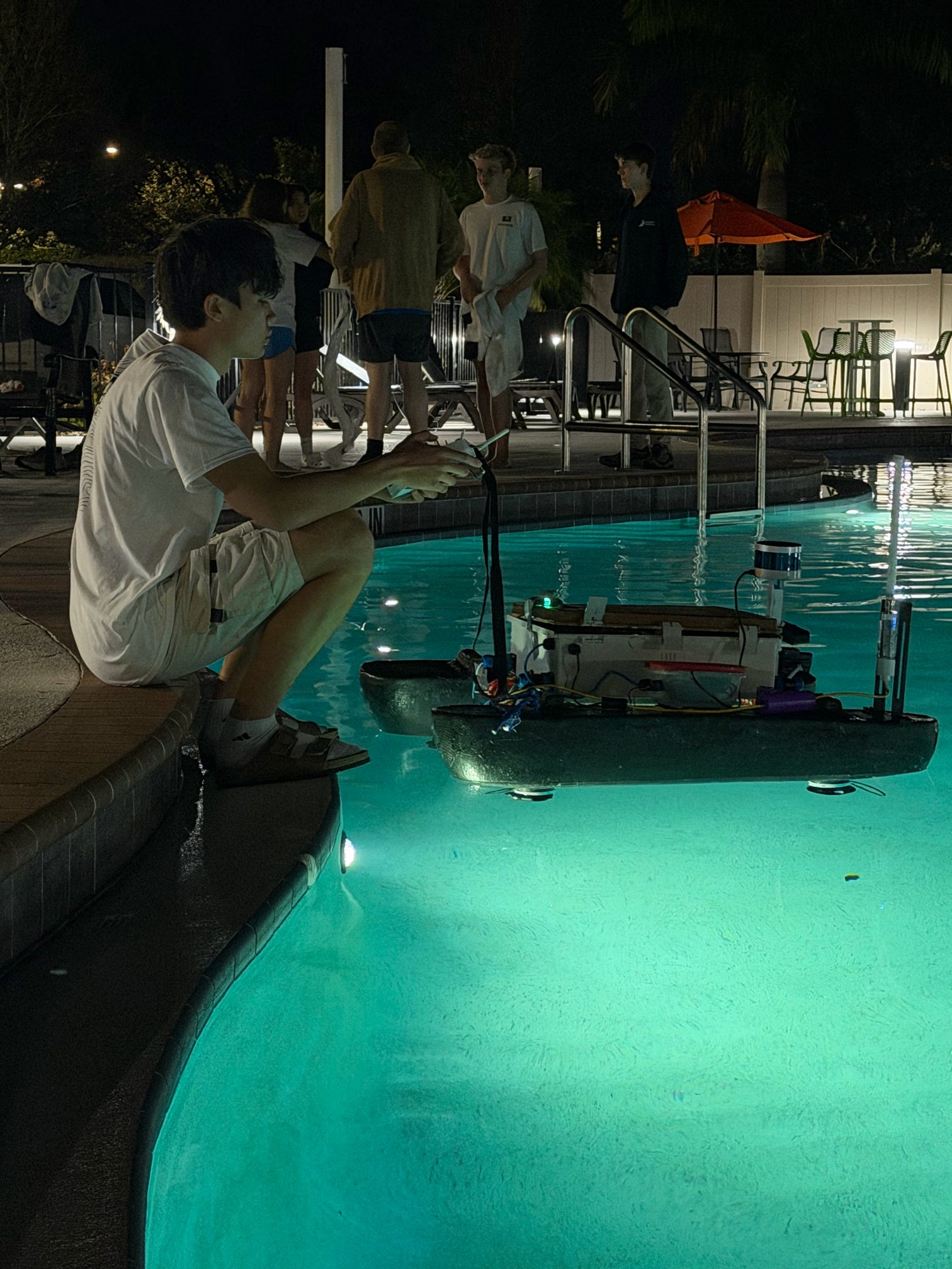Night pool test of the autonomous boat before competition